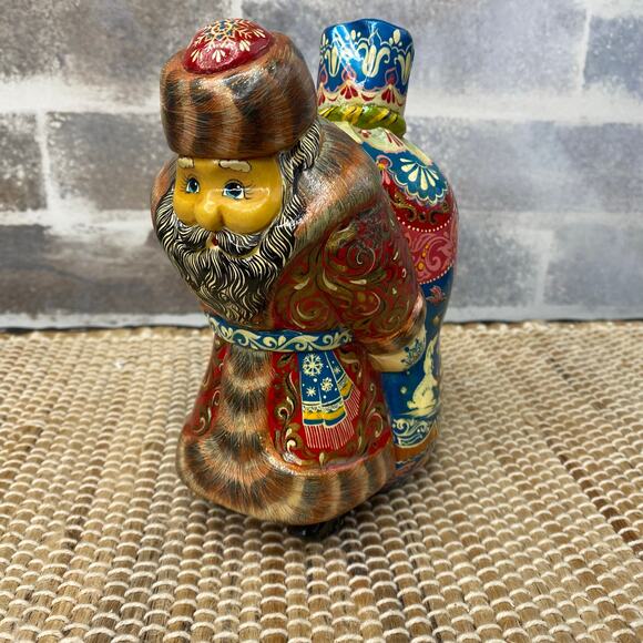 Vtg Wooden Solid Russian Hand Carved Ded Moroz Santa Claus 7" folklore figurine - Picture 4 of 16